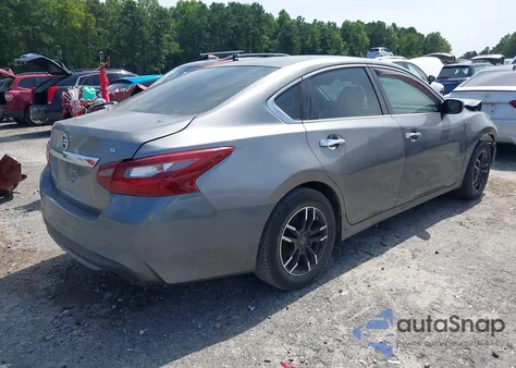 2017 Nissan Altima 2.5 S z USA, uszkodzony, nr VIN 1N4AL3AP5HN365576